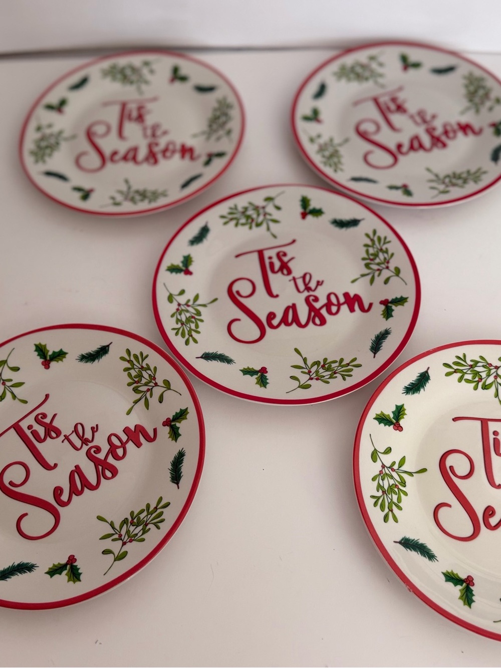 Set of 5 Round Christmas Ceramic Plates 'Tis the Season' Red Rim Holly